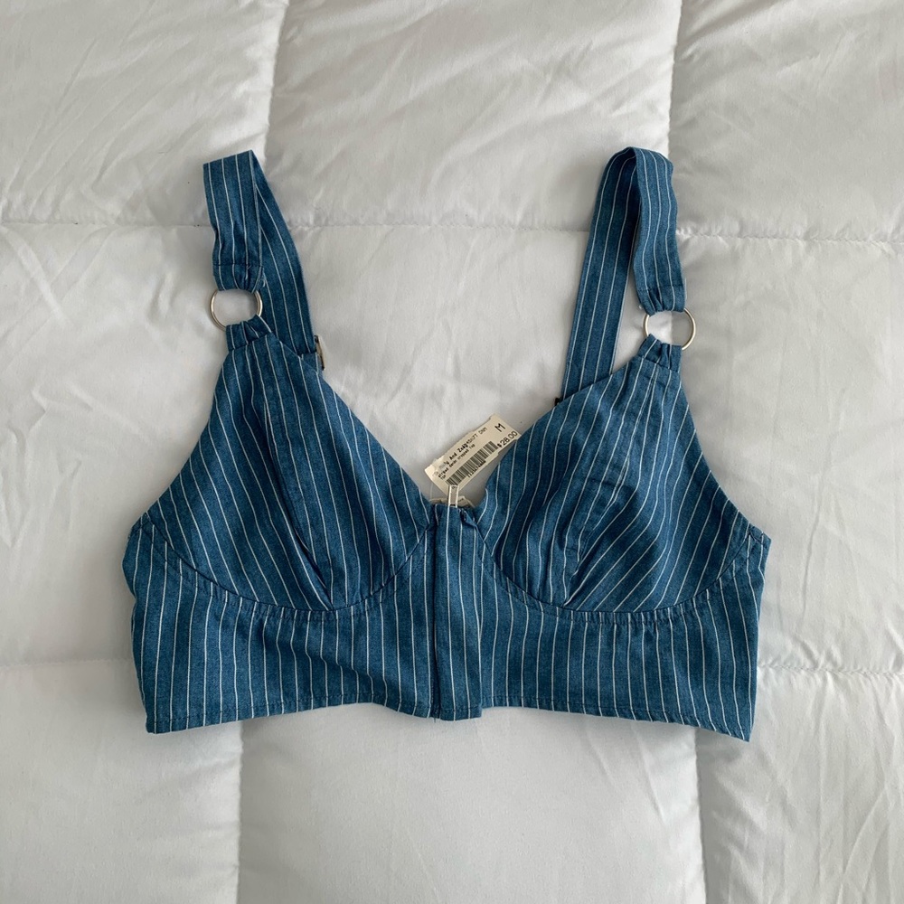 Molly & Zoey crop top
